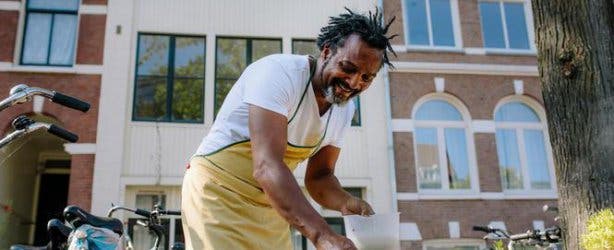 Ubuntu Khoi cooking