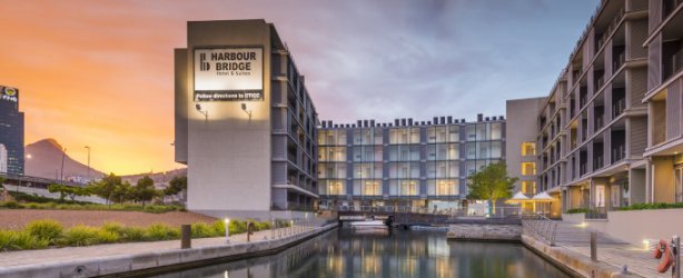 Harbour Bridge Hotel 1