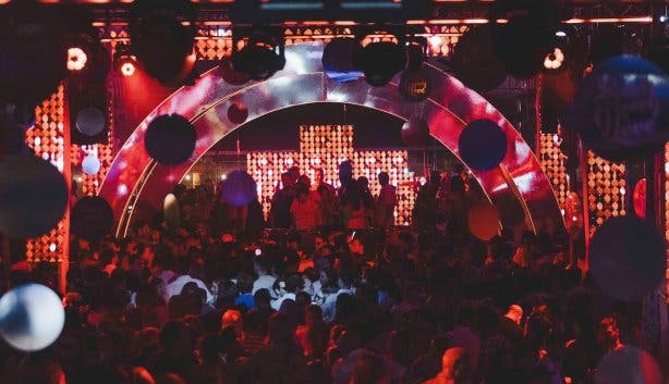 sexy groovy love NYD 1