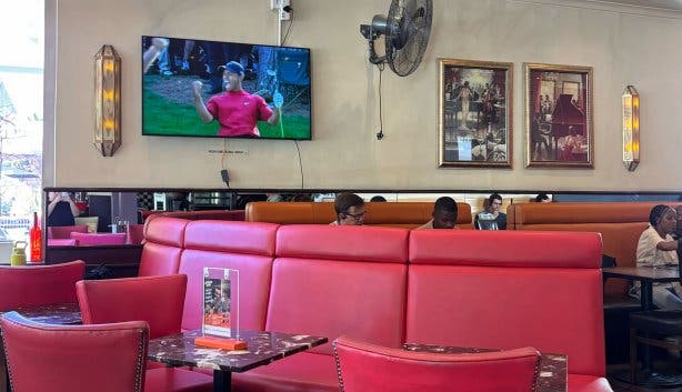 Café Extrablatt 2025 photoshop