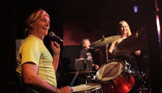 Mike & The Harmonix perform a Tribute to The Beatles