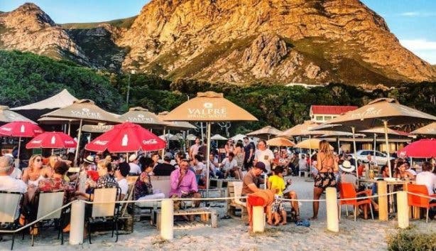 Dutchies Summer Lounge
