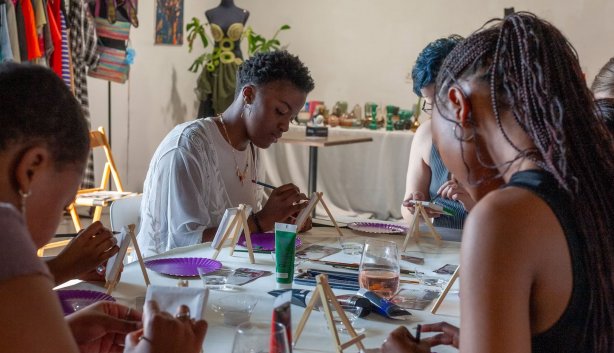 Youth Day OV tote painting workshop - Unsplash