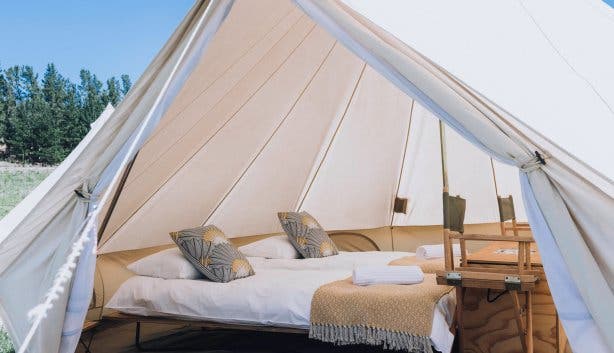 Retreat Yourself 2026 photoshop