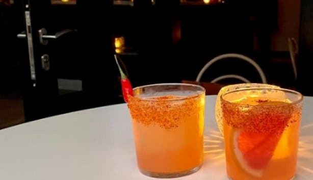 una-mas-cocktails