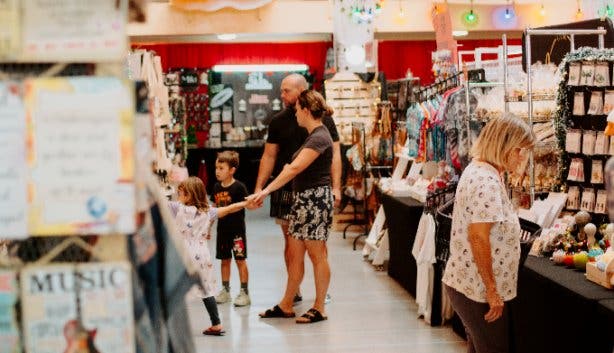 Christmas OV 2025 - @capecrafts