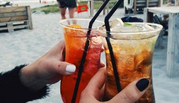 Dutchies Summer Lounge cocktails