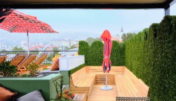 Mountain-club-rooftop-bar-cloud9-hotel