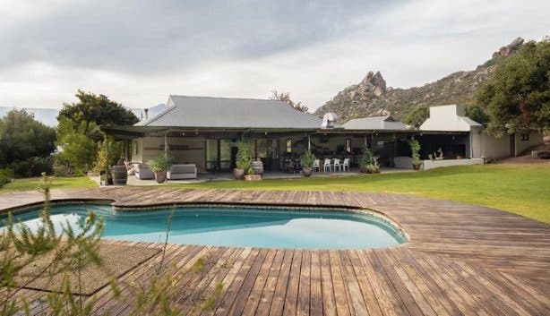 Cederkloof Botanical Opstal house pool