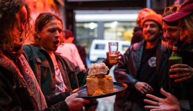 Surfa Rosa bunny chow