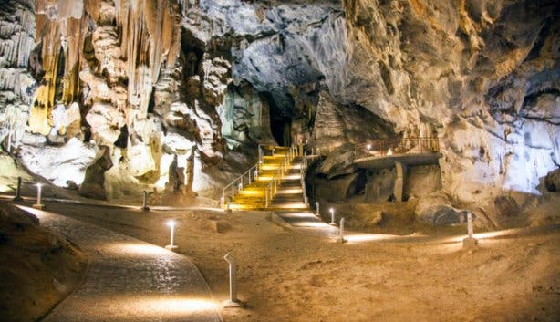 Xplore Tours CT Cango Caves