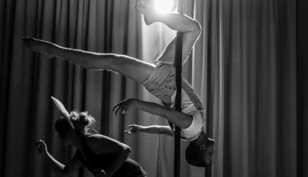 A Feast of Flight Alistair in Wonderland Pole Dancing Theatre 2017