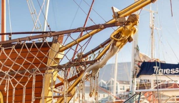 Jolly Roger - front of ship