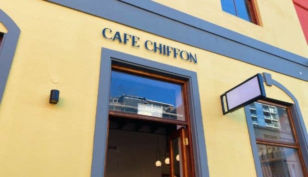 Cafe Chiffon outside