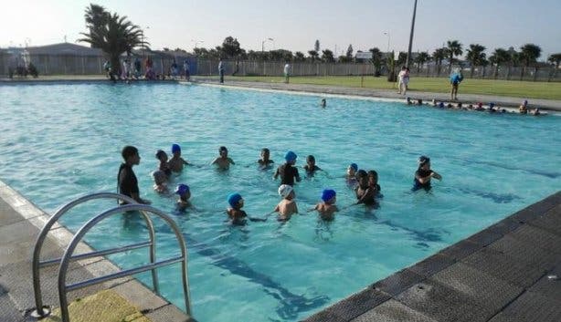 Public_pools_manenberg
