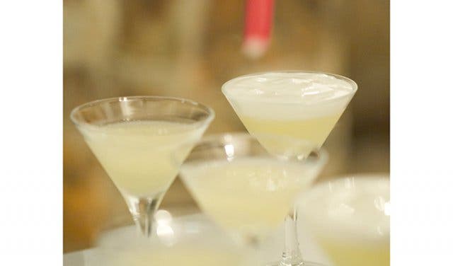 'Gin Cocktail Recipes - 2025'