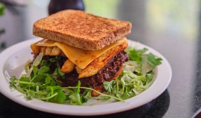'Mariams Kitchen on the foreshore serves mean gatsbys and salomies - 2025'