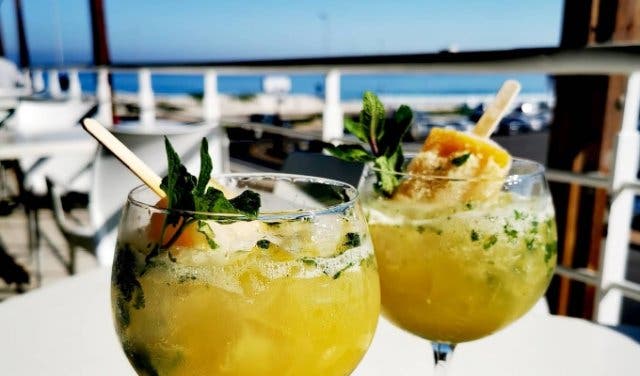 'Sizzling Cape Town Sundowner Hotspots - 2025'