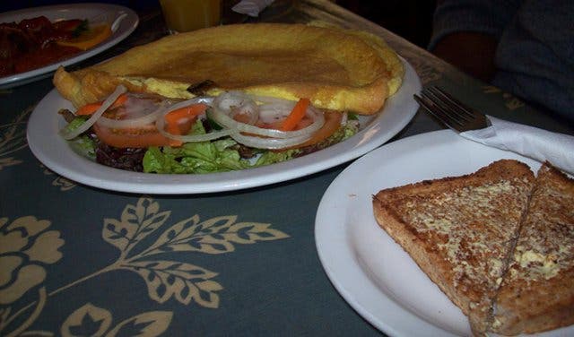 'Best Hangover Food Cures from Cape Town Restaurants - 2025'