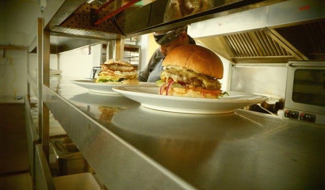 'The Hot Skillet: Serving Up South African Flavours in a Bree Street Art Gallery - 2025'