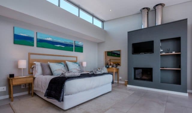 'Romans Villa is for luxury, micro-celebrations + private beach walks - 2025'