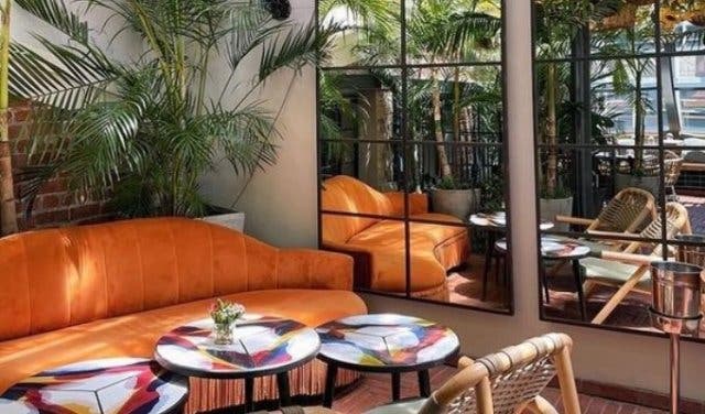 'Sizzling Cape Town Sundowner Hotspots - 2025'
